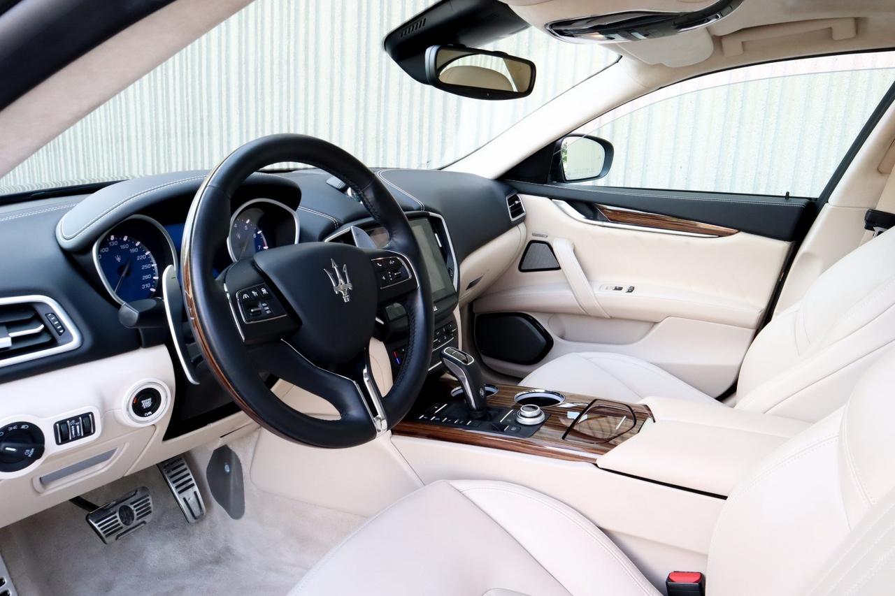 2019 Maserati Ghibli  Photo
