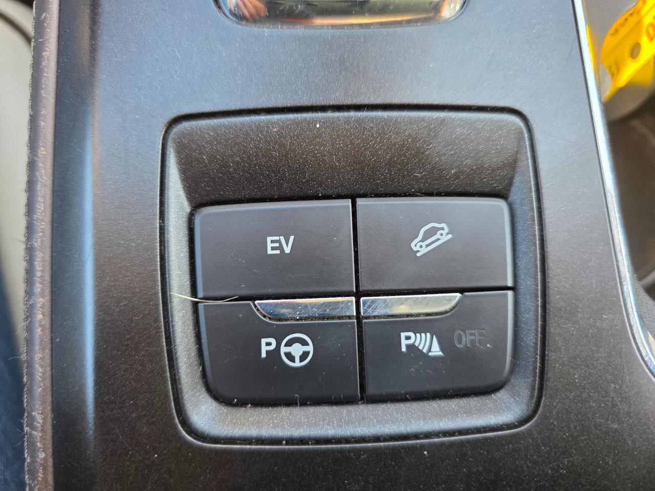 2018 Ford Fusion Energi Platinum 4dr Front-Wheel Drive Sedan Photo