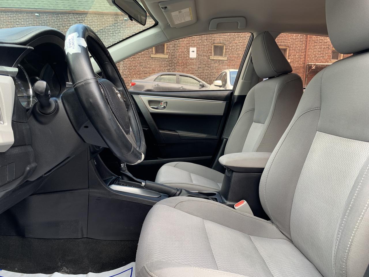 2014 Toyota Corolla 4dr Sdn CVT LE Photo