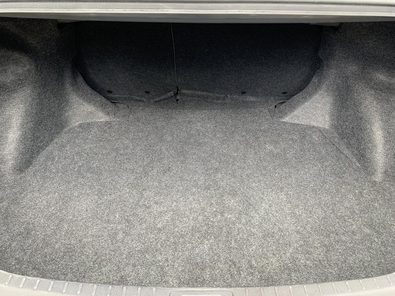 2014 Toyota Corolla 4dr Sdn CVT LE Photo
