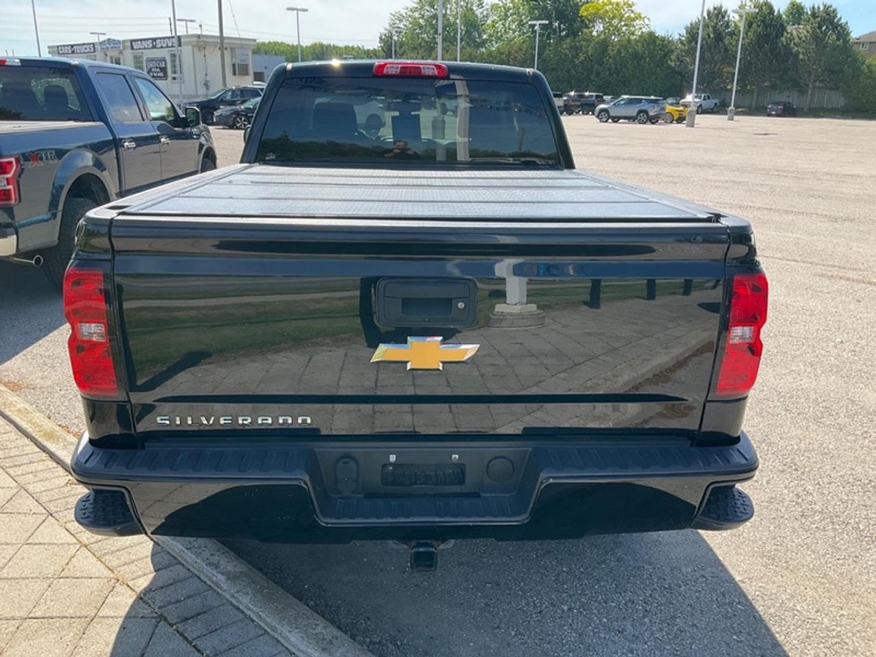 2018 Chevrolet Silverado 1500 LT Photo