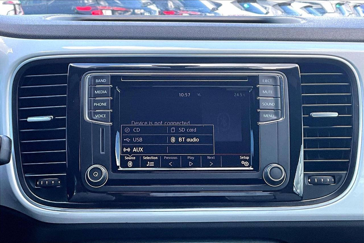 2017 Volkswagen Beetle CLASSIC   POWER TOP   HEATED SEATS   CARPLAY Photo