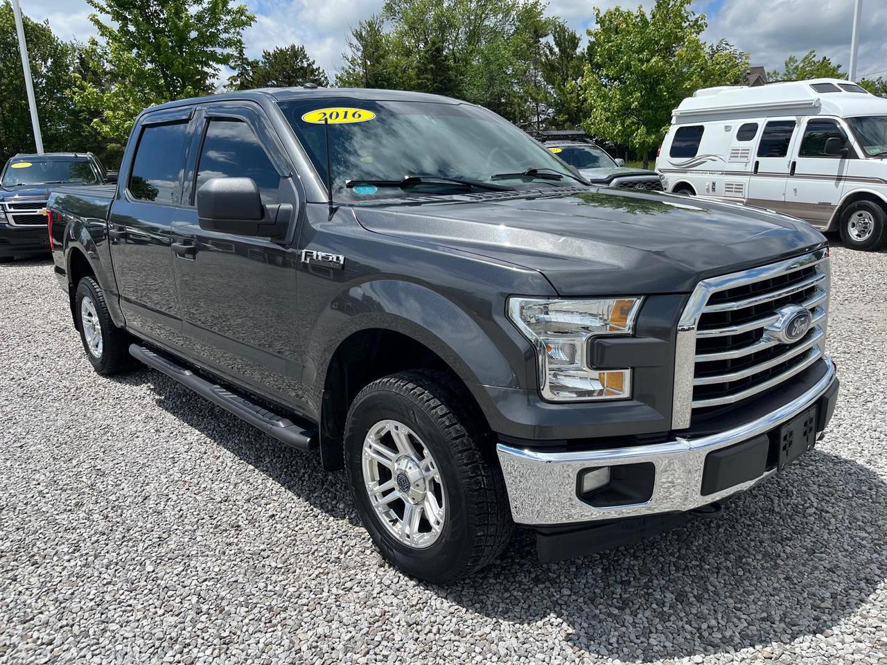 2016 Ford F-150 XLT Photo