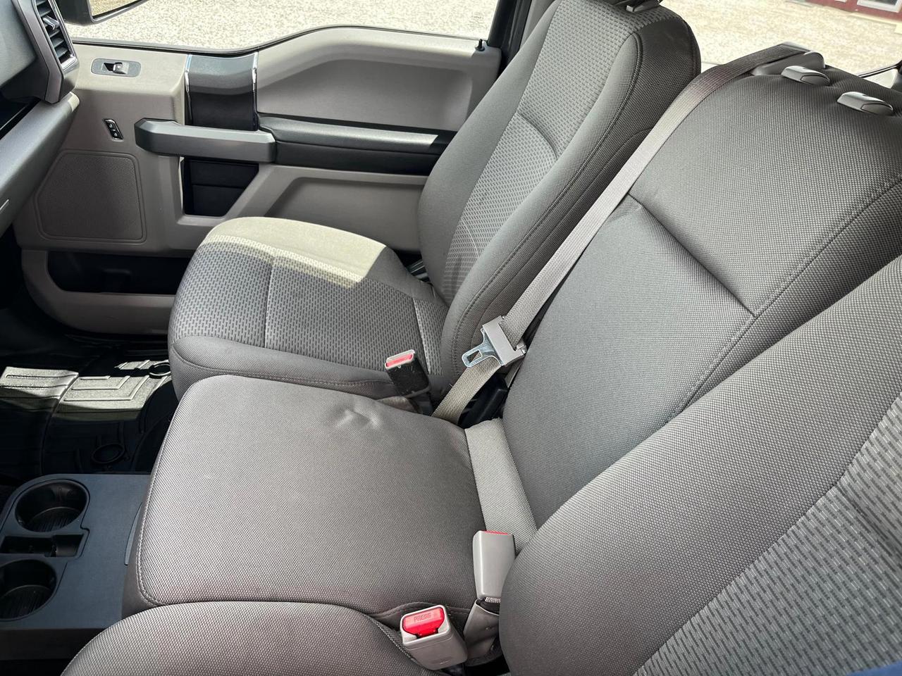 2016 Ford F-150 XLT Photo