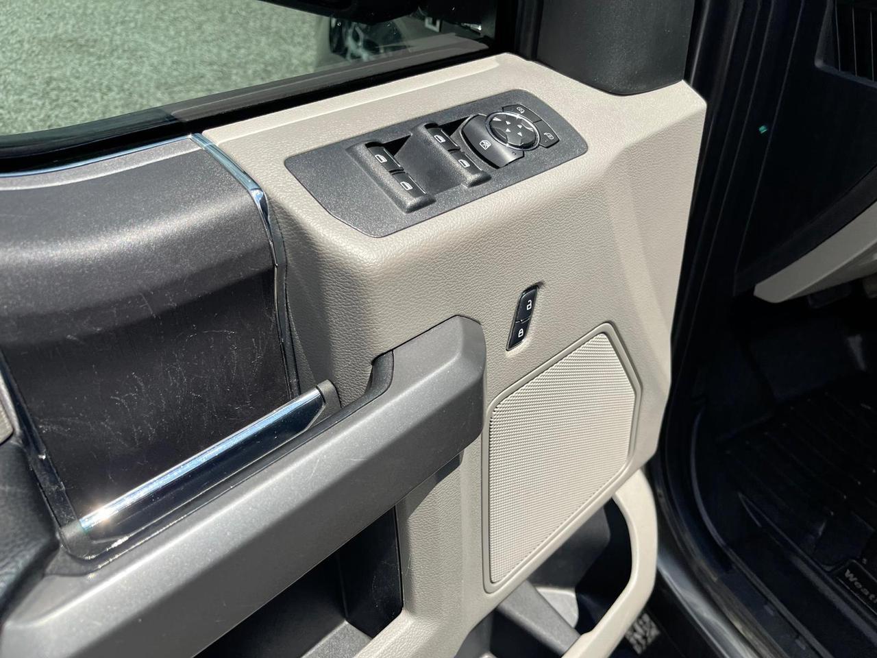 2016 Ford F-150 XLT Photo