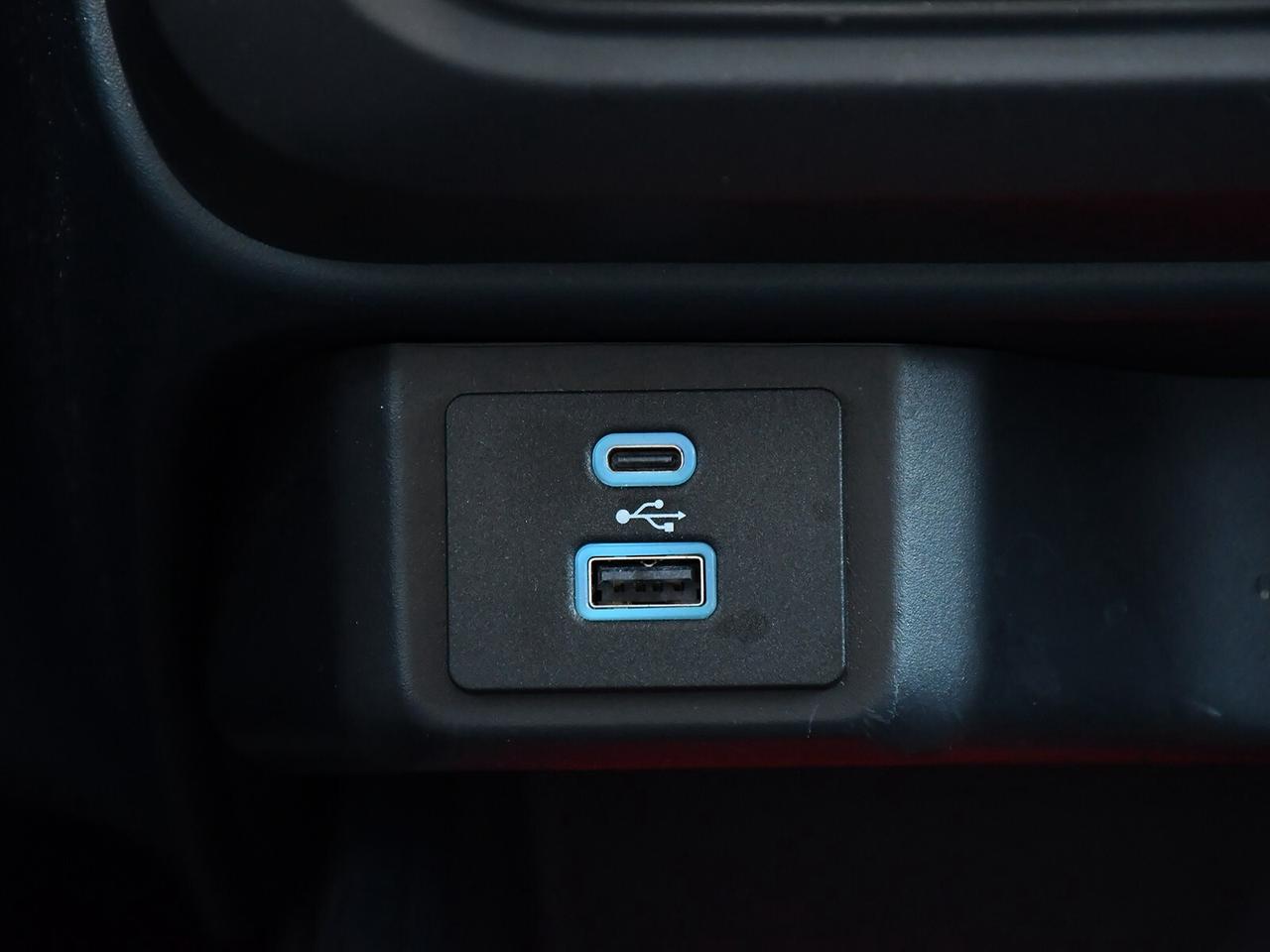 2023 Ford Maverick XLT Hybrid   Fuel Efficient   Clean Carfax Photo
