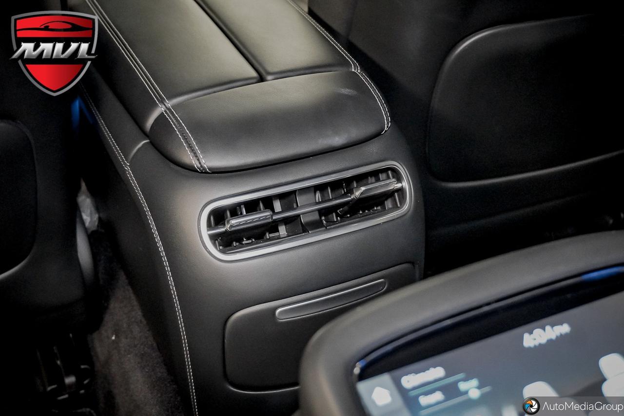 2023 Genesis G90 3.5T Prestige 4dr All-Wheel Drive Sedan Photo