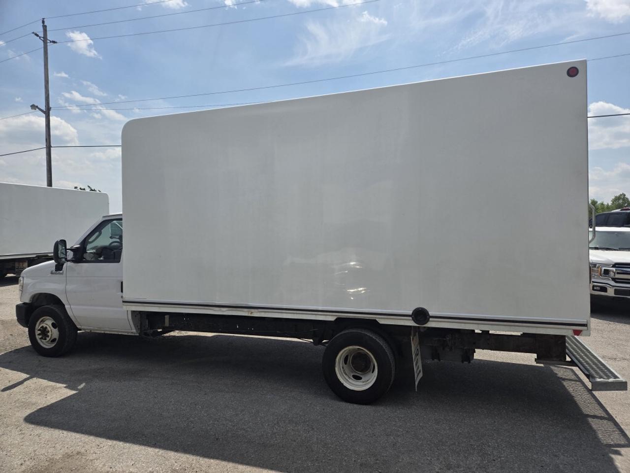 2019 Ford E-450 E-450 - 16Ft - ATC Reefer - Cools to 2 Degrees Photo