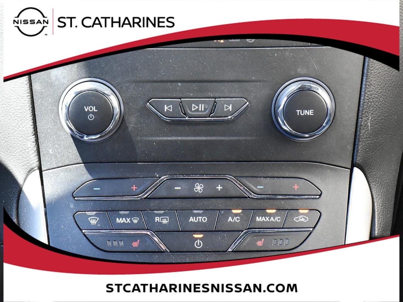 2020 Ford Edge ST Line Photo