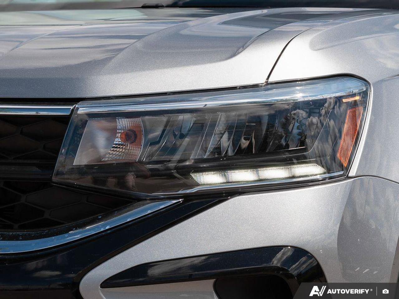 2024 Volkswagen Taos Comfortline Photo