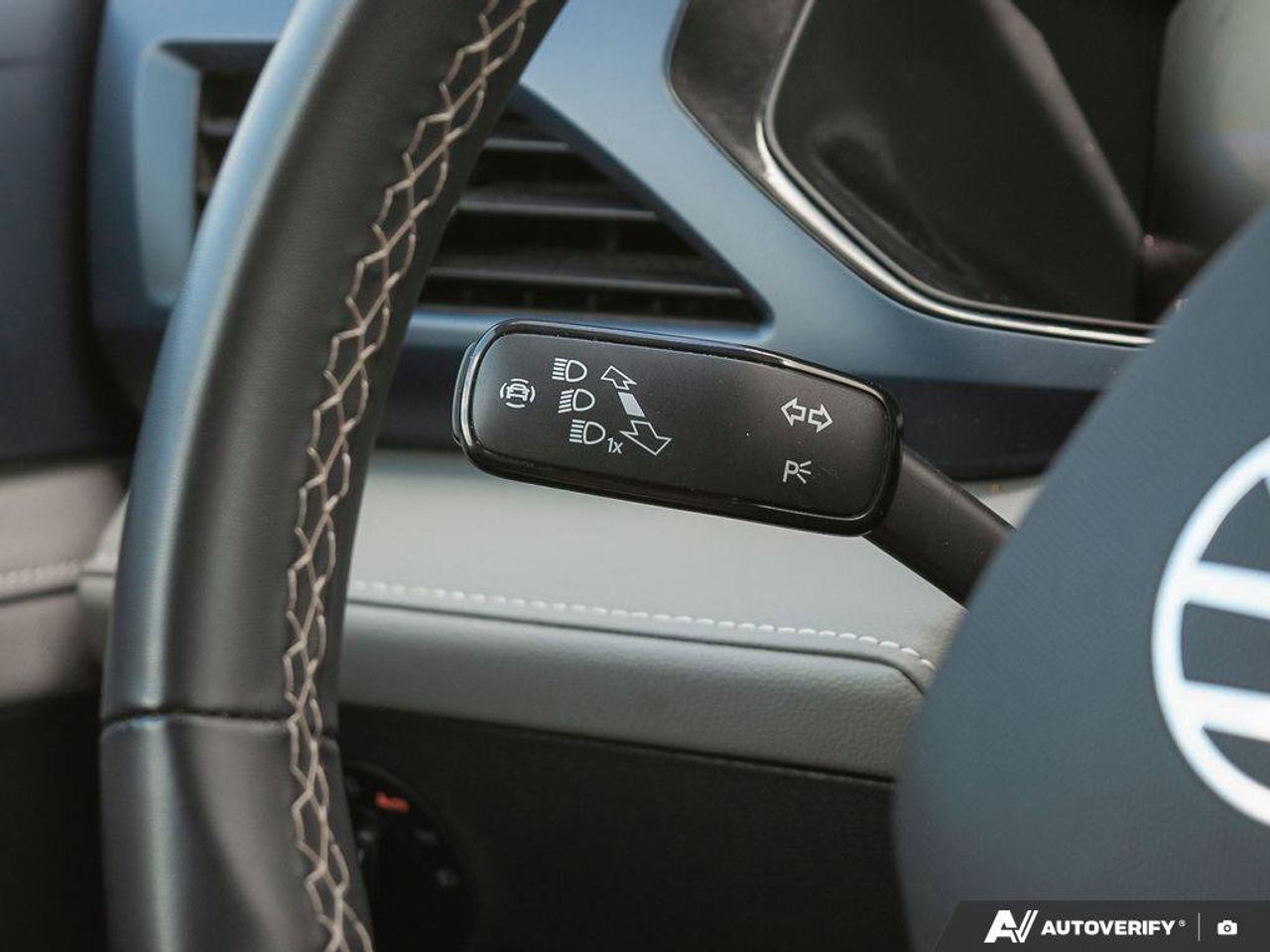 2024 Volkswagen Taos Comfortline Photo