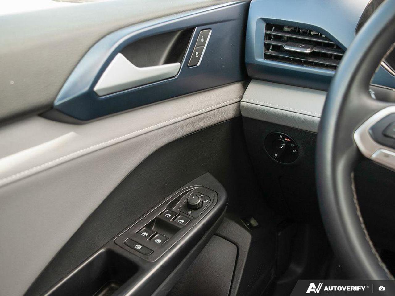 2024 Volkswagen Taos Comfortline Photo