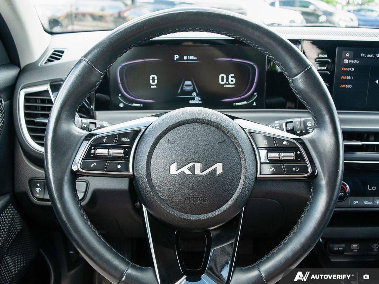 2024 Kia Seltos EX   AWD   Leather   Sunroof   Heated Steering Whe Photo