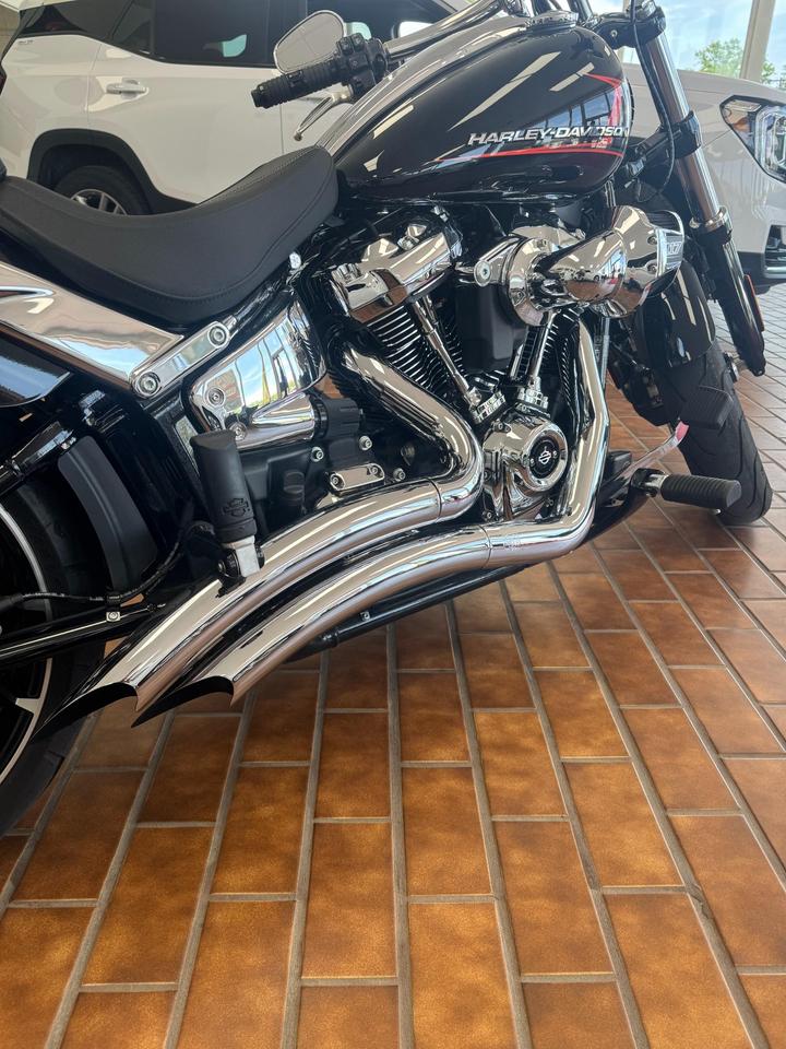 2024 Harley-Davidson BREAKOUT FXBR  Photo4