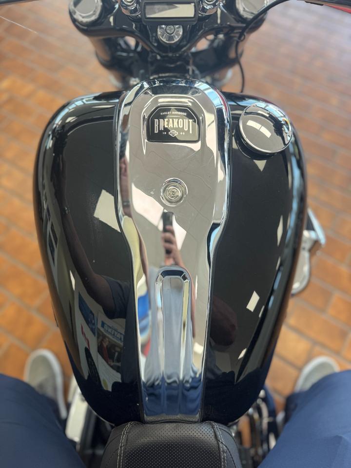 2024 Harley-Davidson BREAKOUT FXBR  Photo
