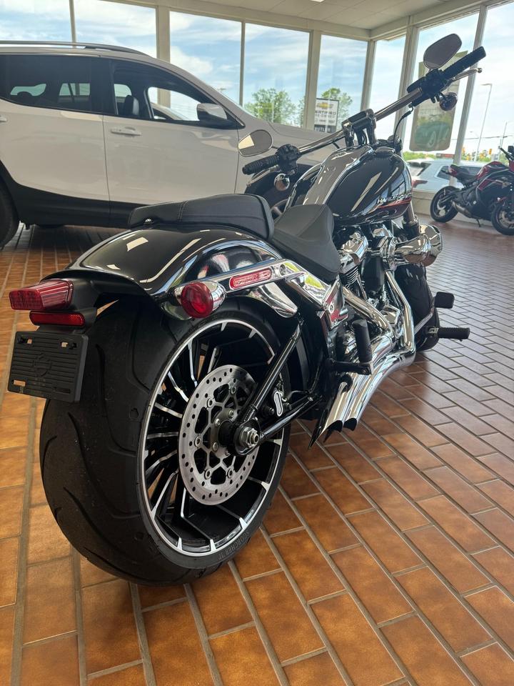 2024 Harley-Davidson BREAKOUT FXBR  Photo