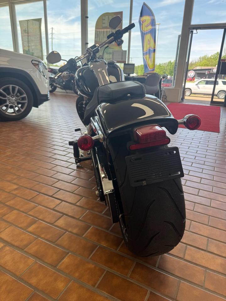 2024 Harley-Davidson BREAKOUT FXBR  Photo