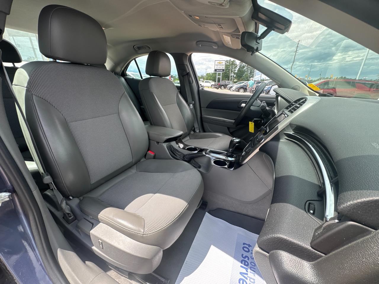 2015 Chevrolet Malibu LT 1LT 4dr Sedan Photo
