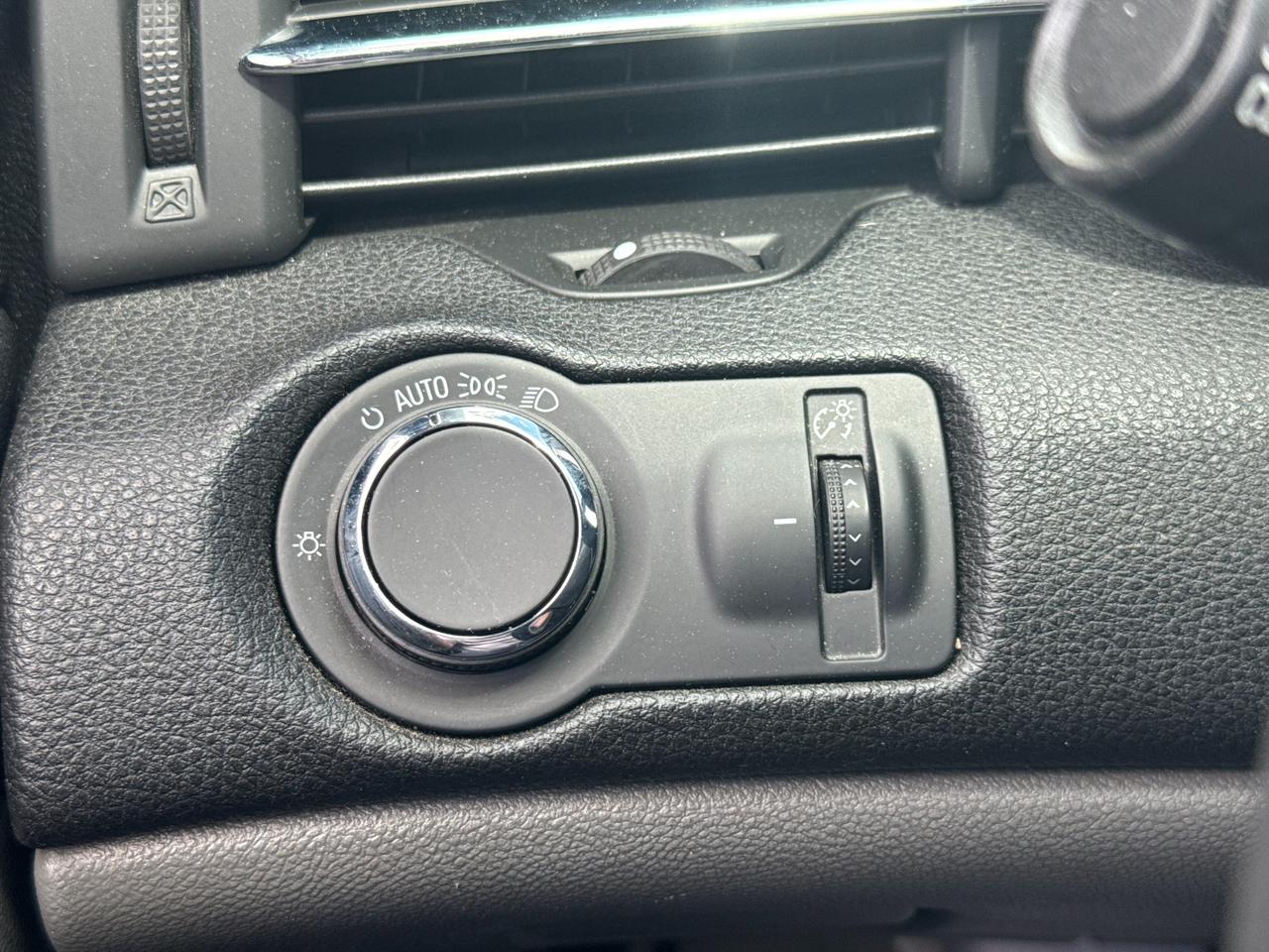 2015 Chevrolet Malibu LT 1LT 4dr Sedan Photo