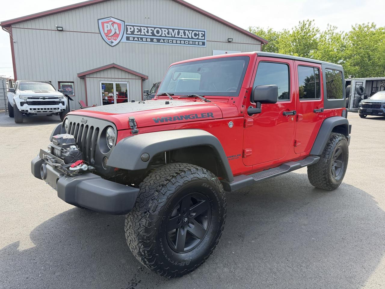 2017 Jeep WRANGLER UNLIMITED 4WD 4dr Big Bear -Ltd Avail- Photo0