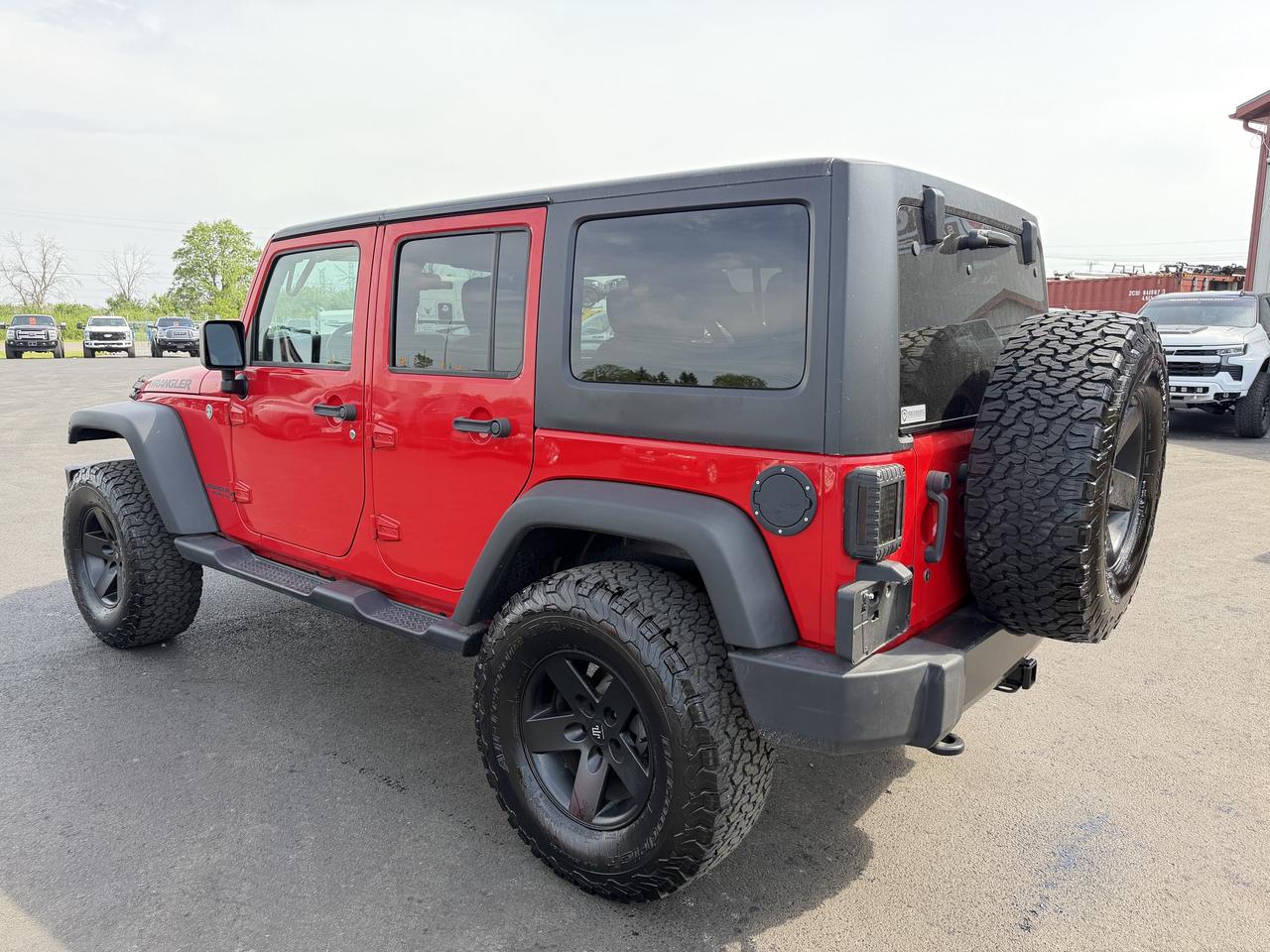 2017 Jeep WRANGLER UNLIMITED 4WD 4dr Big Bear -Ltd Avail- Photo