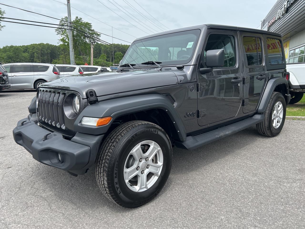 2023 Jeep Wrangler Sport S Photo