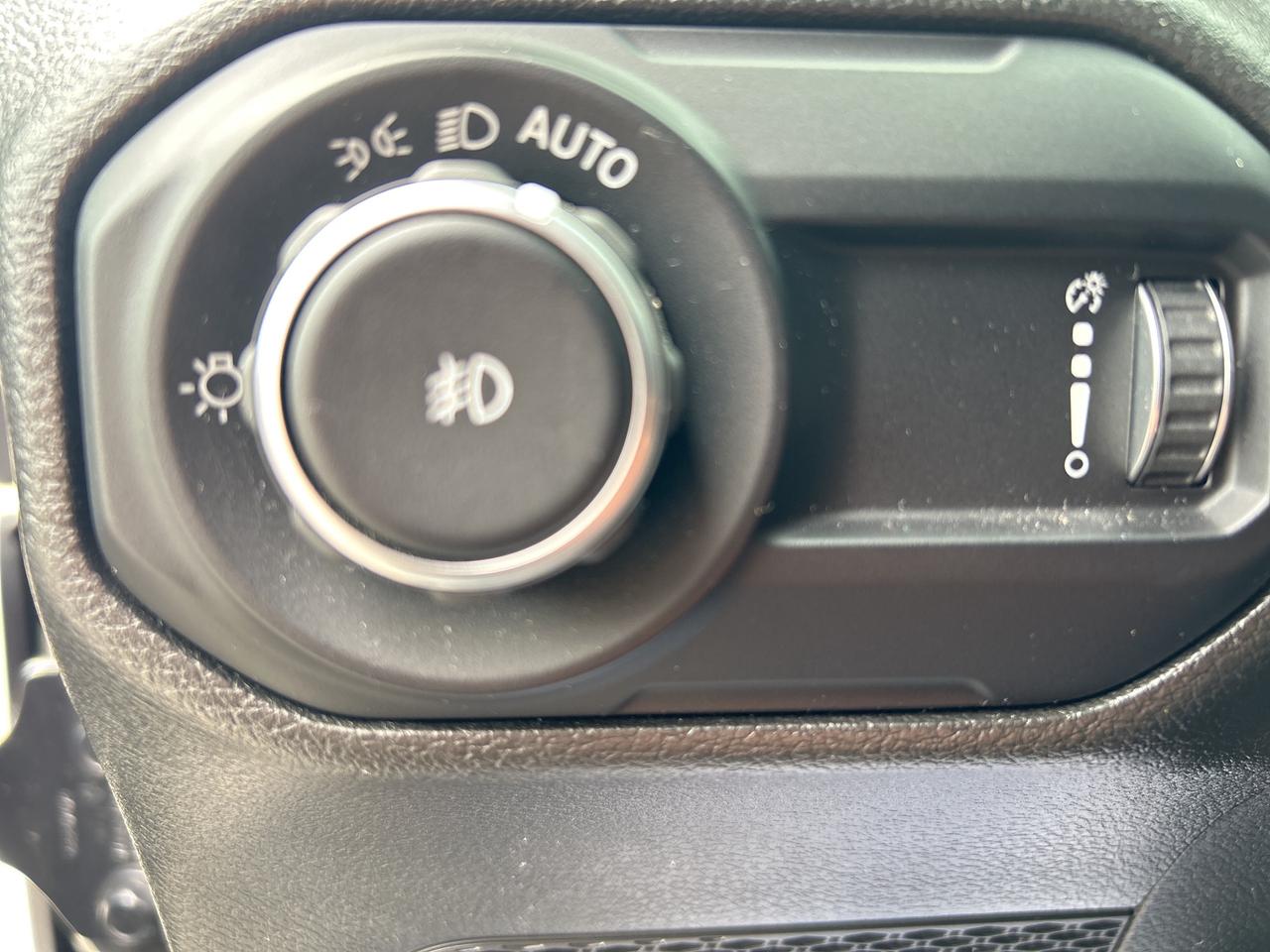 2023 Jeep Wrangler Sport S Photo