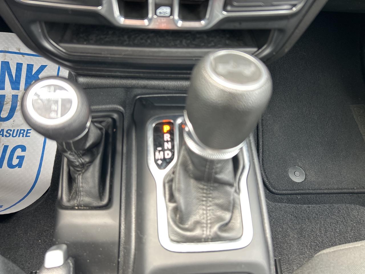 2023 Jeep Wrangler Sport S Photo