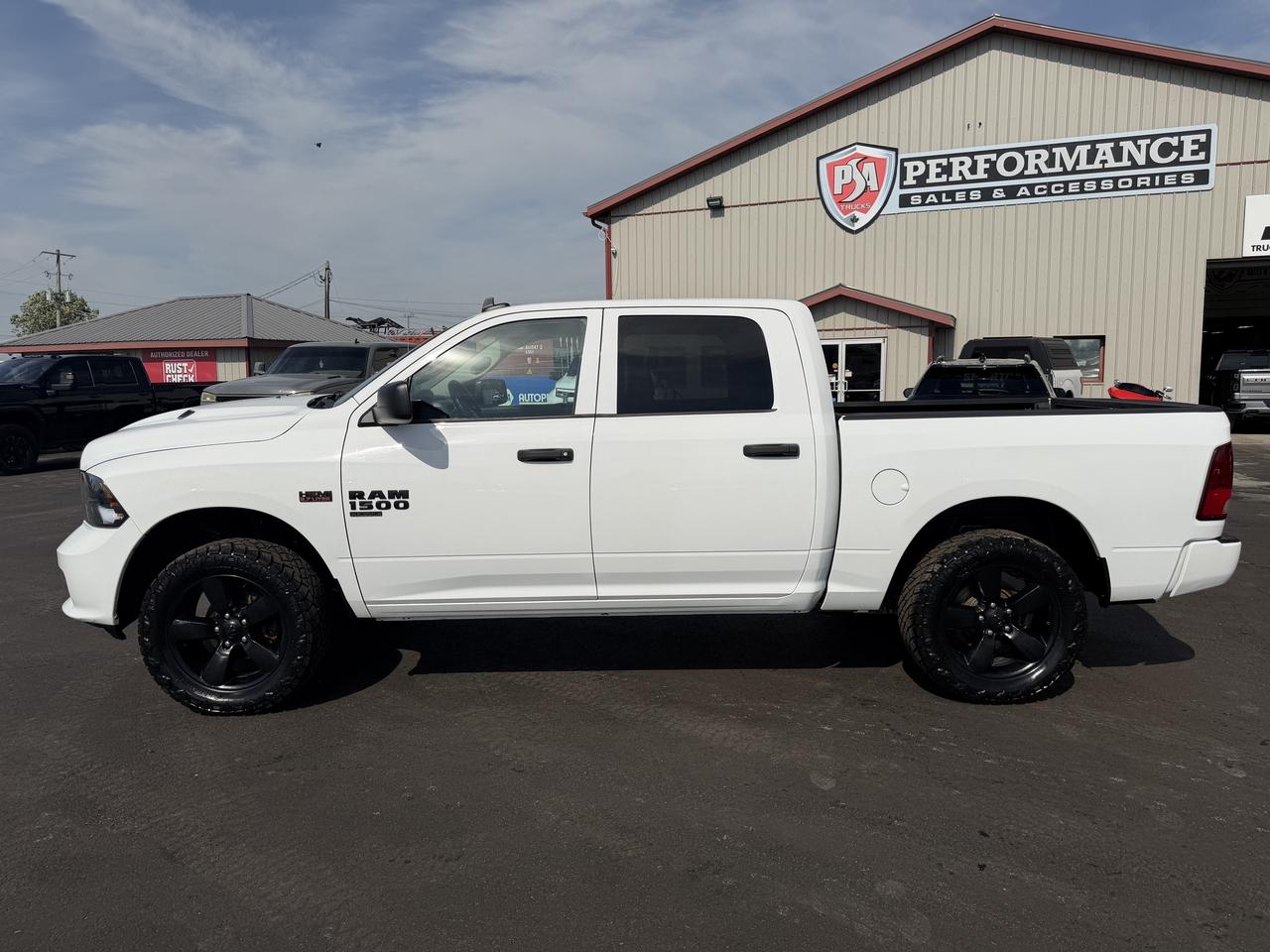2021 RAM 1500 Classic Express 4x4 Crew Cab 5'7  Box Photo3