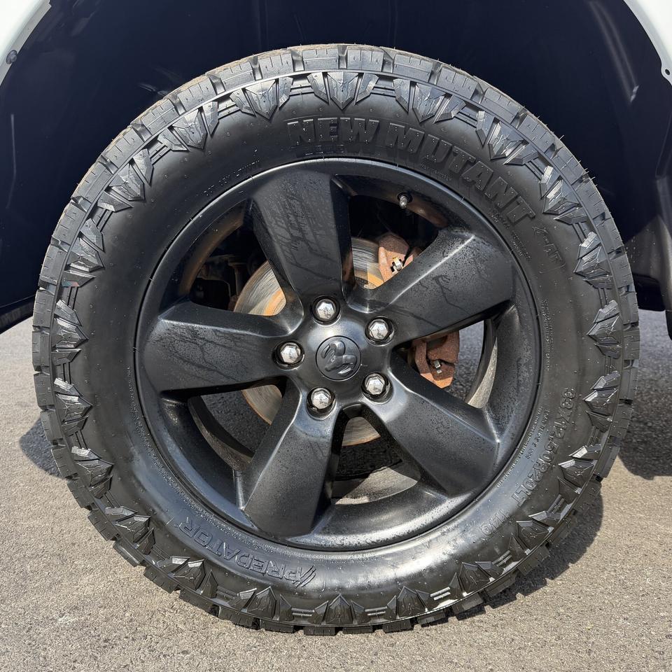 2021 RAM 1500 Classic Express 4x4 Crew Cab 5'7  Box Photo