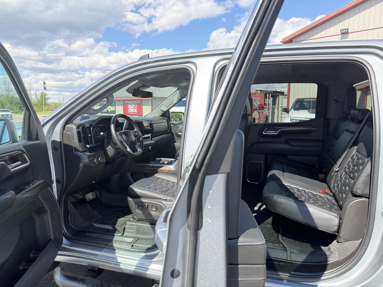 2024 Chevrolet Silverado 1500 4WD Crew Cab 147  RST Photo