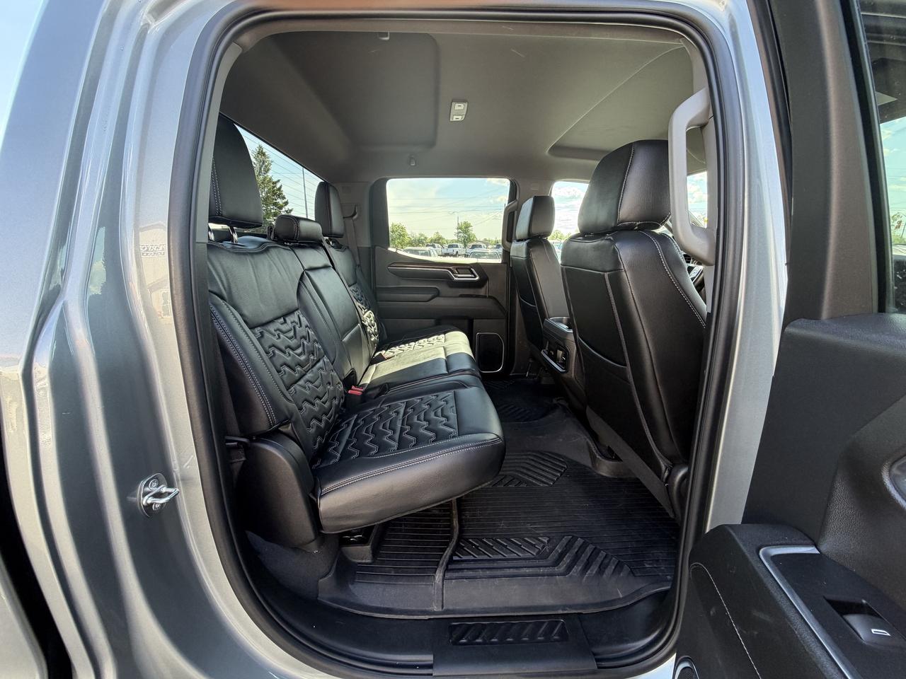 2024 Chevrolet Silverado 1500 4WD Crew Cab 147  RST Photo