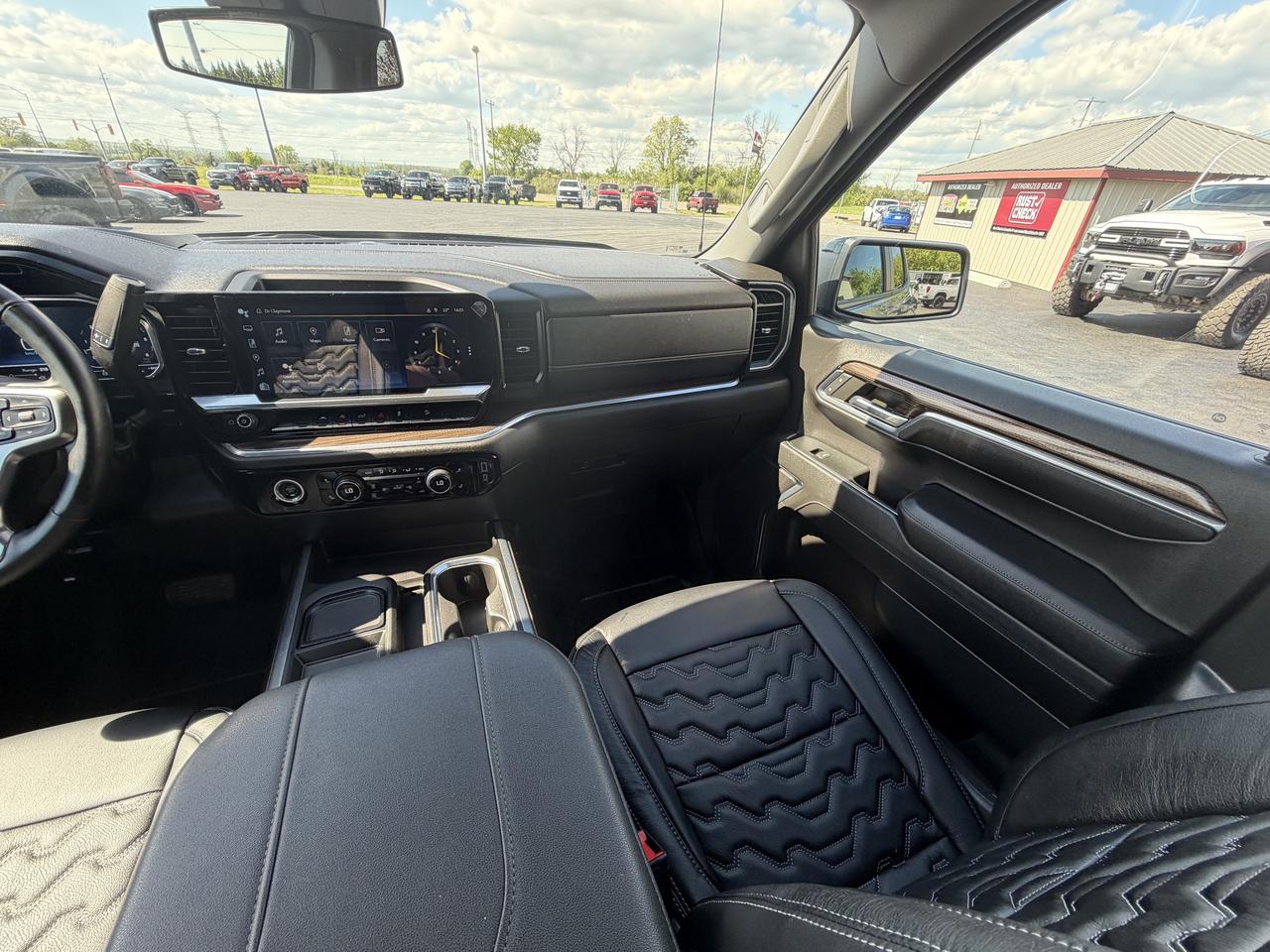 2024 Chevrolet Silverado 1500 4WD Crew Cab 147  RST Photo