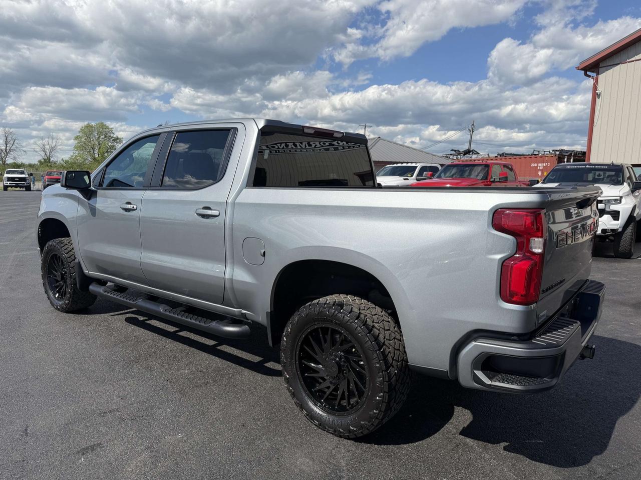 2024 Chevrolet Silverado 1500 RST LIFT/WHEEL/TIRE/LEATHER PKG!! Photo4