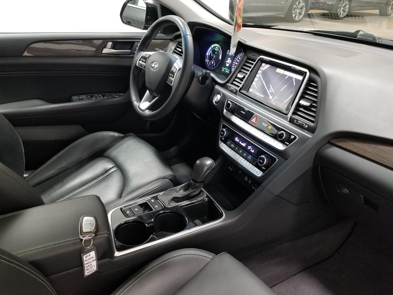 2018 Hyundai Sonata Hybrid Limited 4dr Sedan Photo