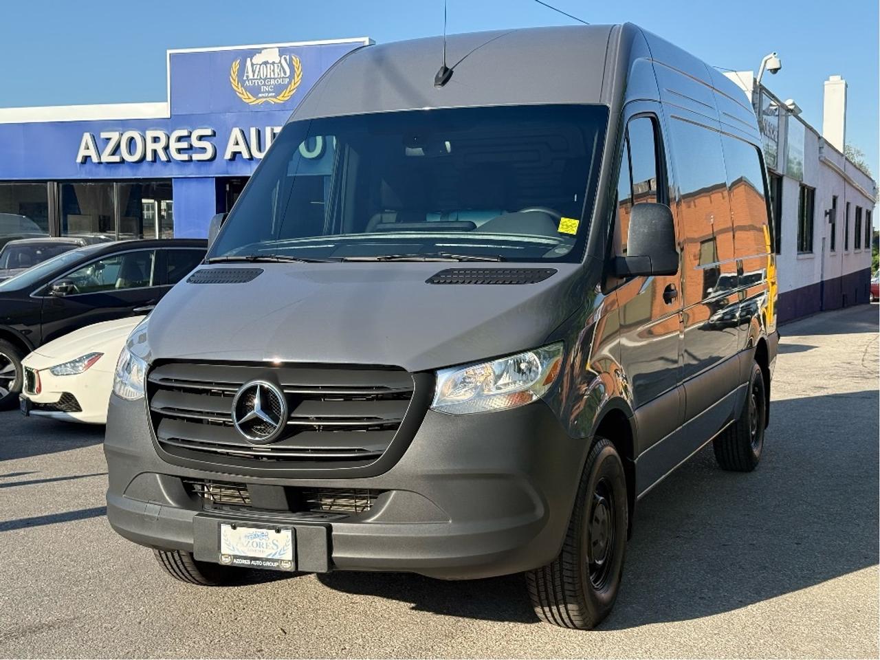 2024 Mercedes-Benz Sprinter Crew Van 2500 HighRoofDiesel 3Seater CleanCarfax Certified Photo0