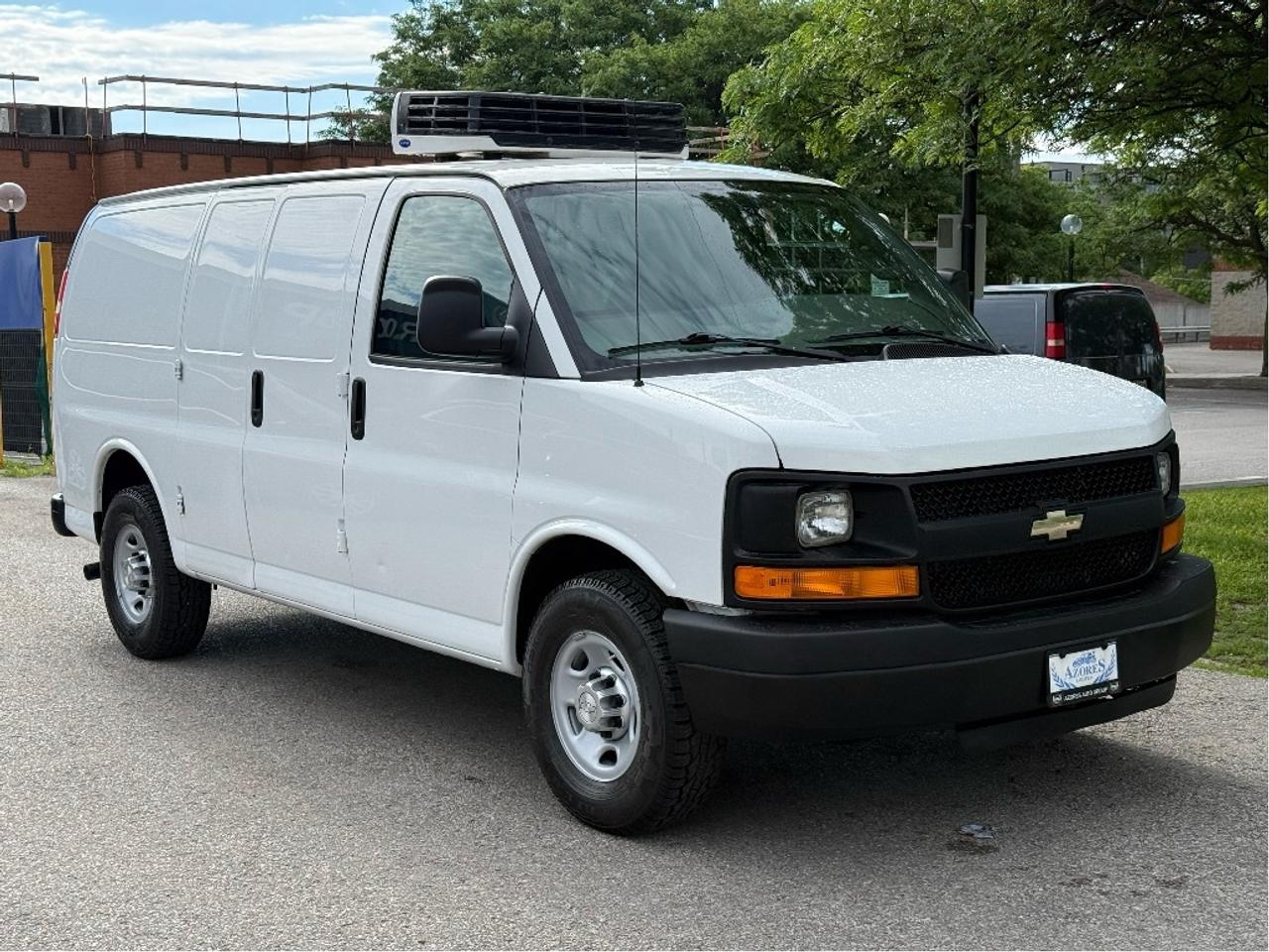 2016 Chevrolet Express Reefer Refrigerator  w/Standby Plug Only 48,986KM Photo