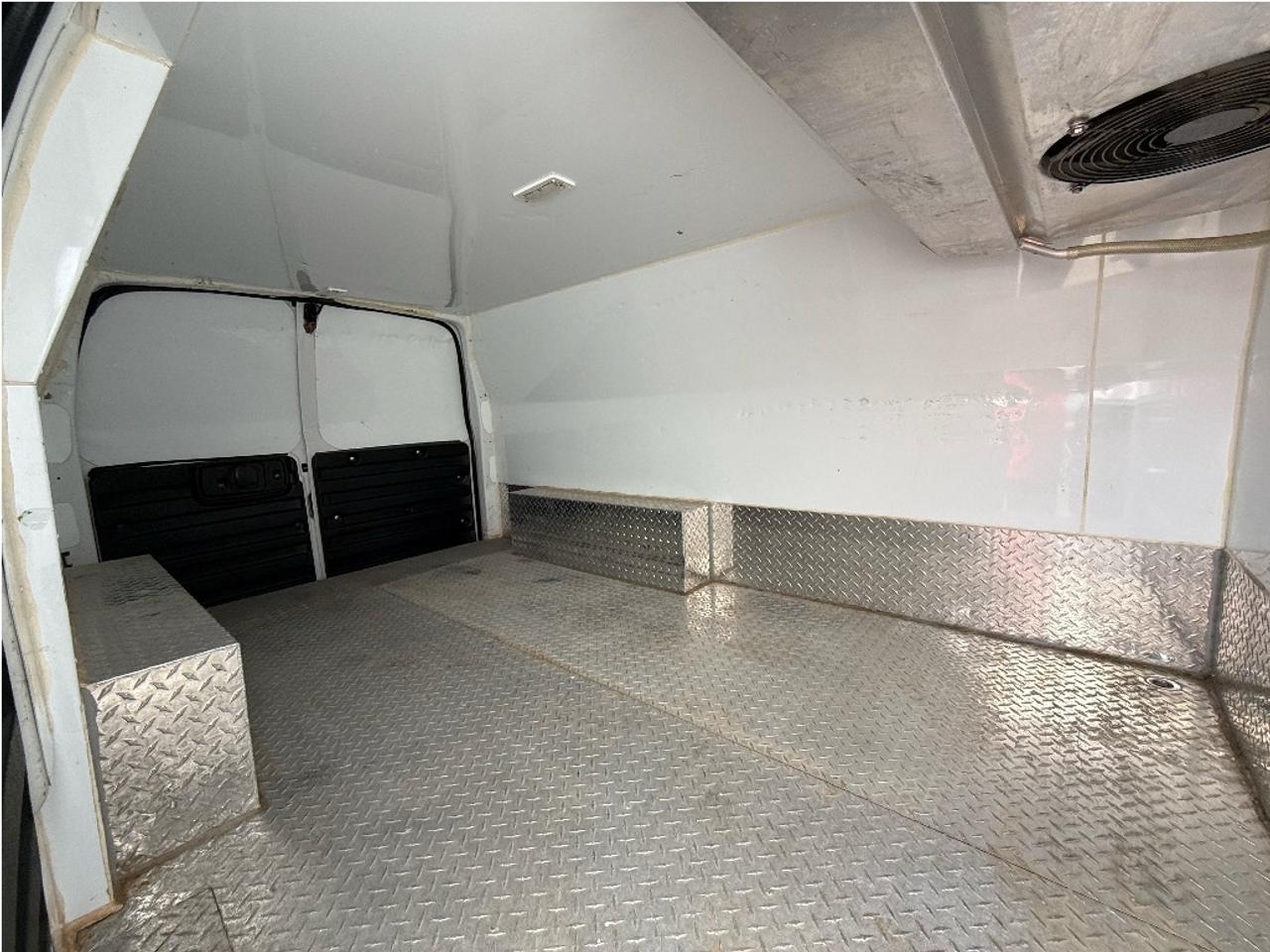 2016 Chevrolet Express Reefer Refrigerator  w/Standby Plug Only 48,986KM Photo