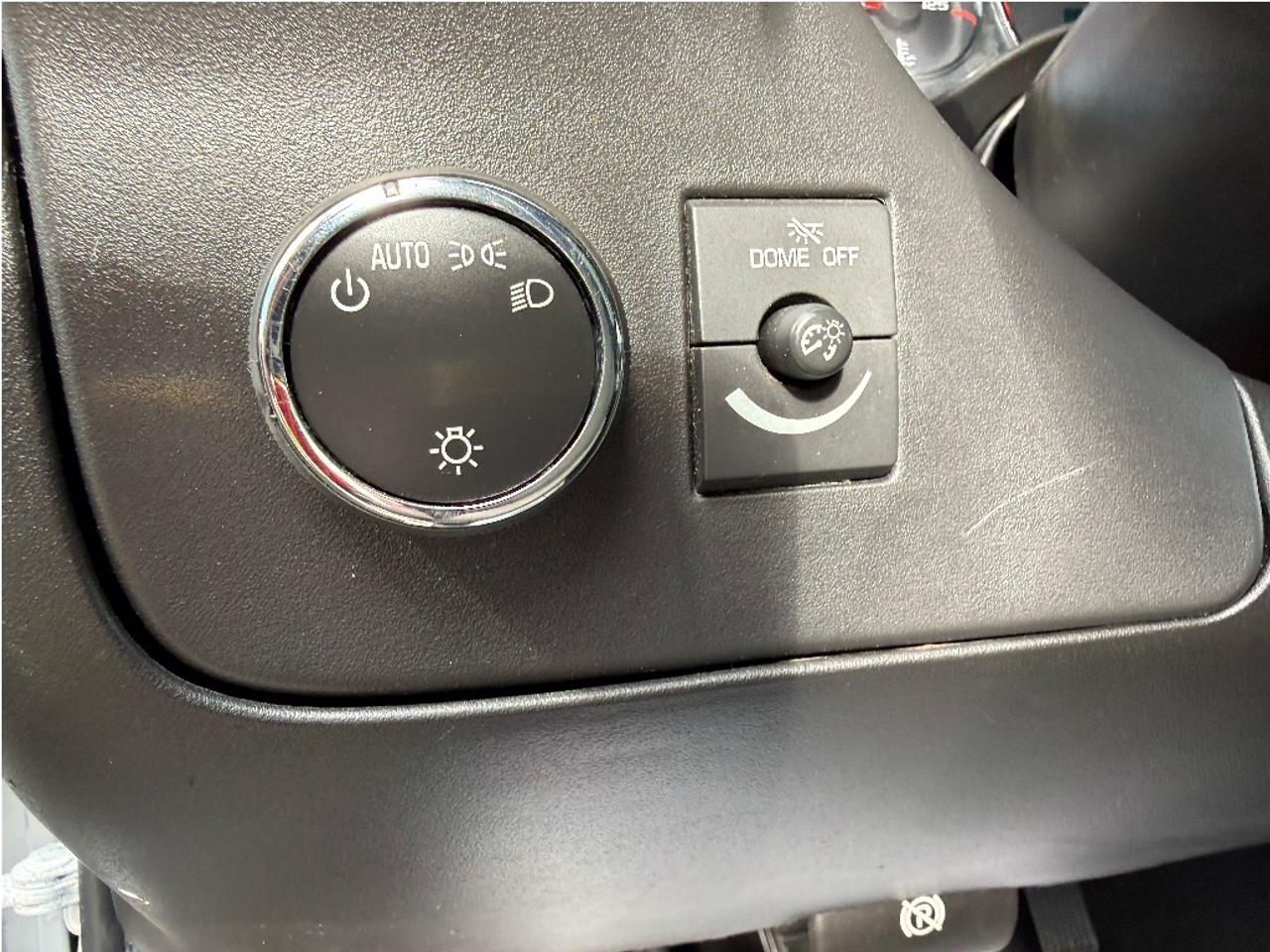 2016 Chevrolet Express Reefer Refrigerator  w/Standby Plug Only 48,986KM Photo