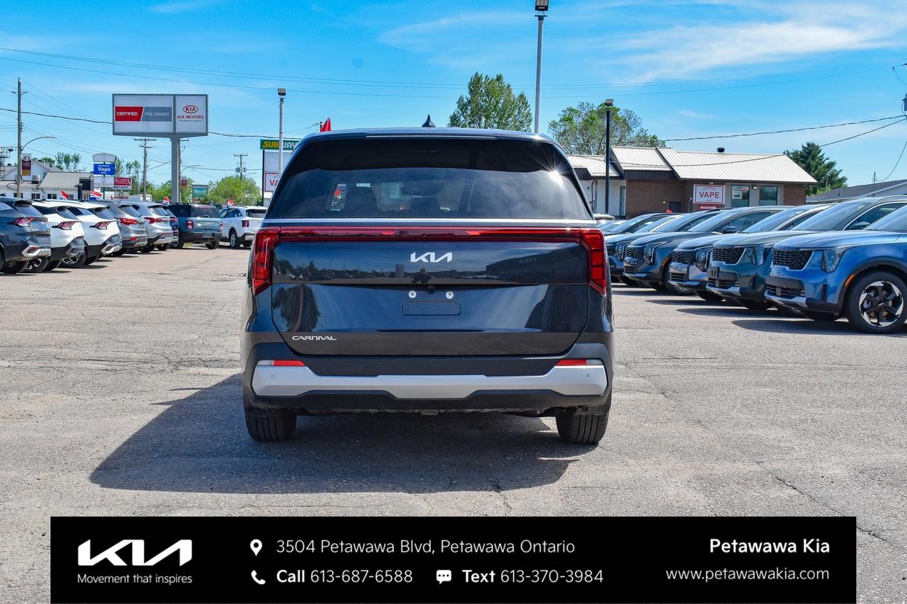 2026 Kia Carnival LX Passenger Van Photo