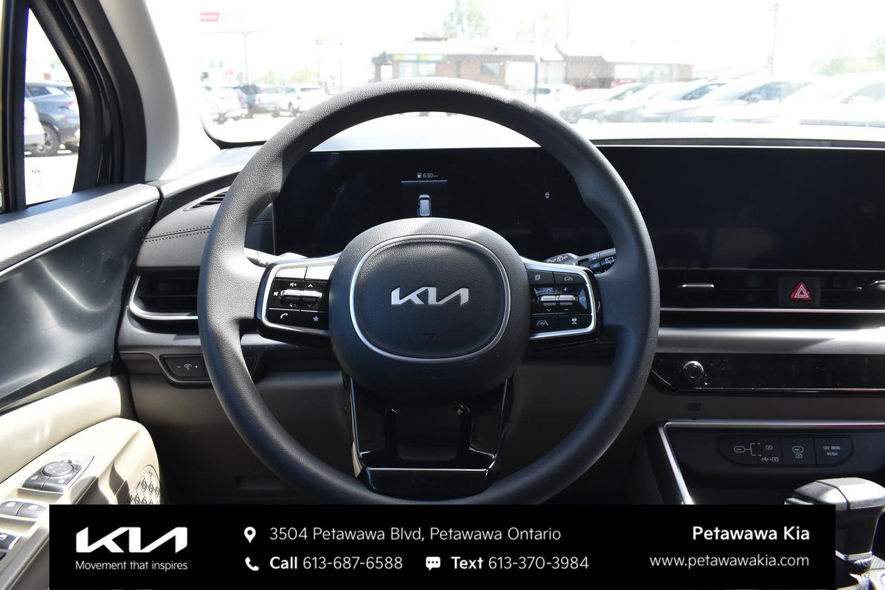 2026 Kia Carnival LX Passenger Van Photo