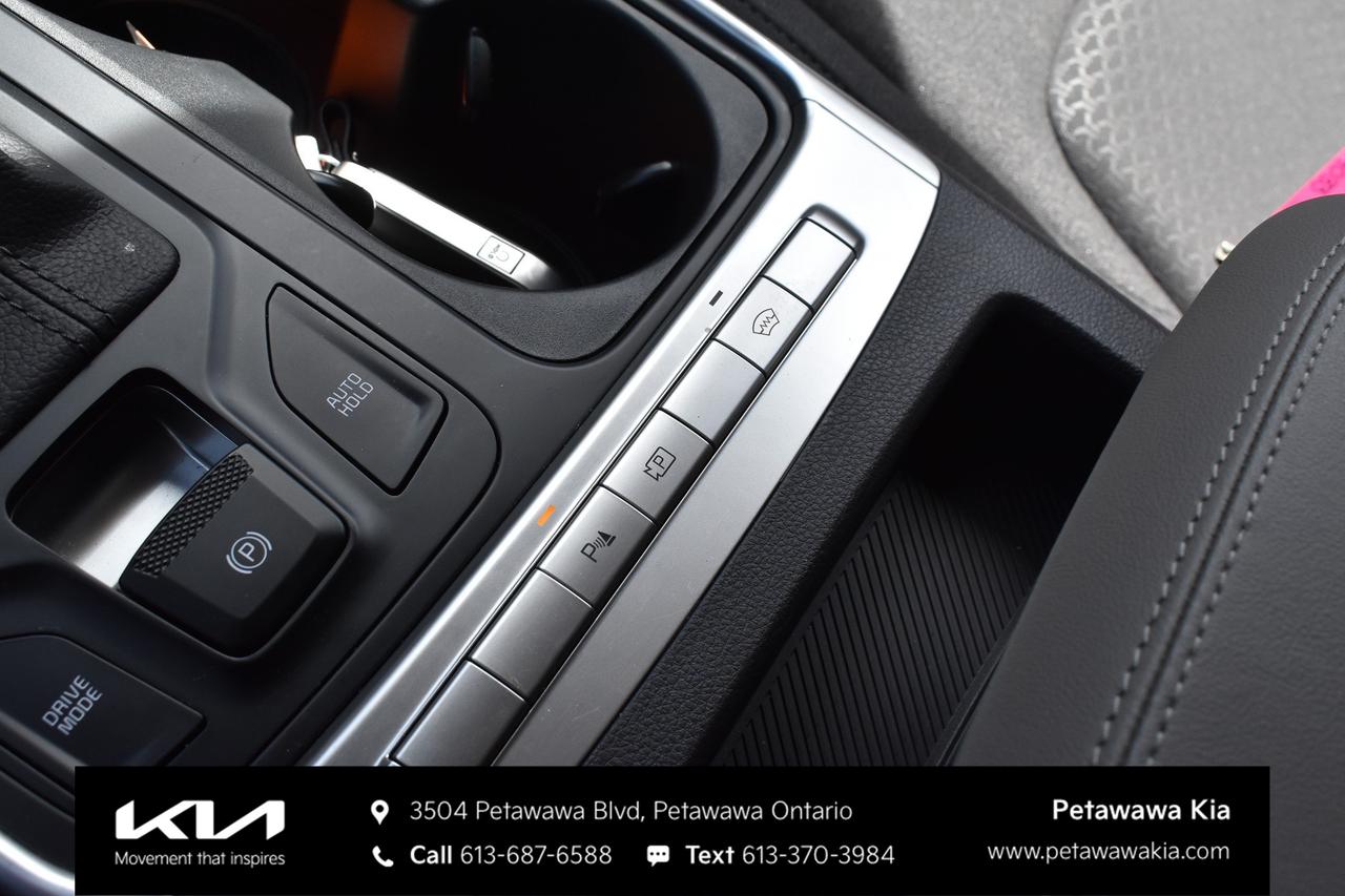 2026 Kia Carnival LX Passenger Van Photo