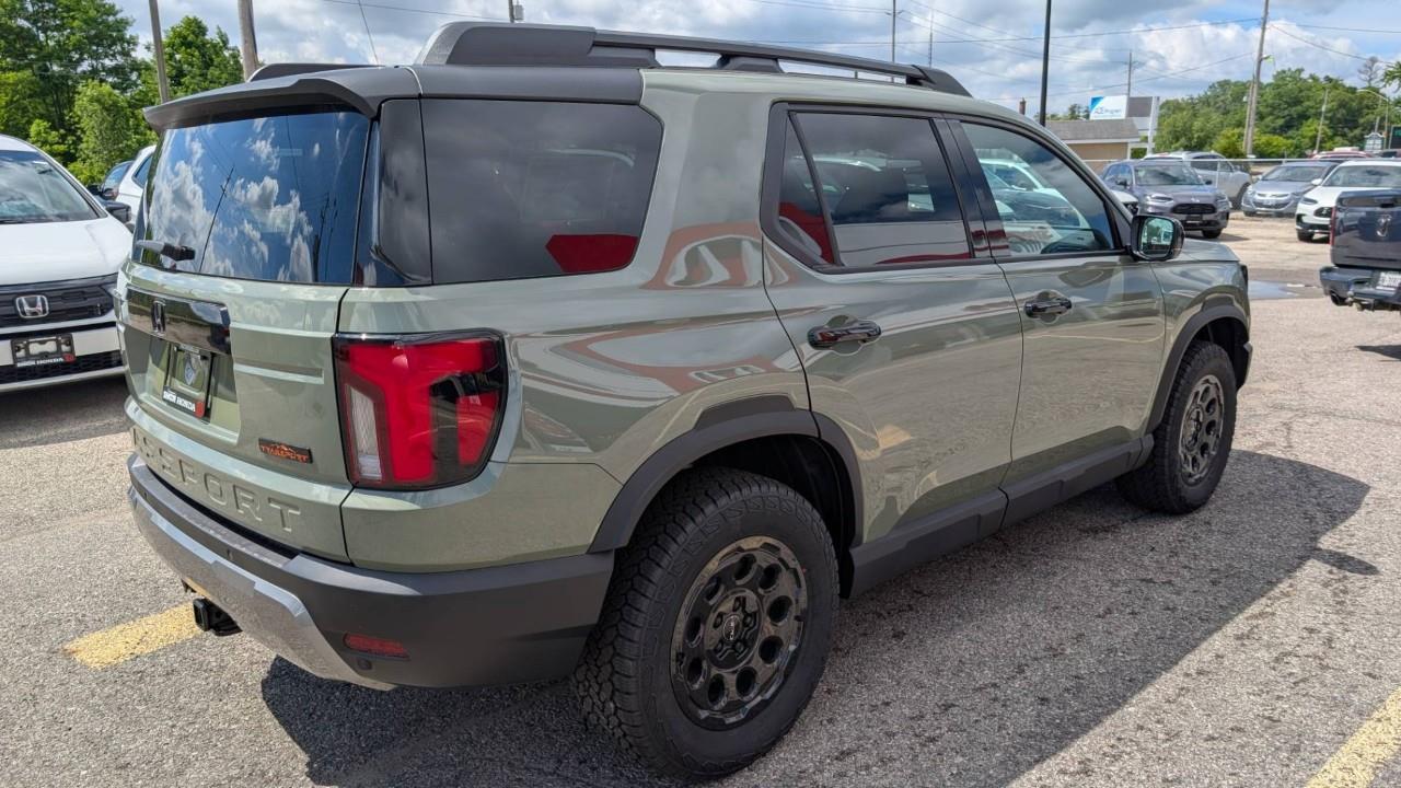 2026 Honda Passport TrailSport Touring Blackout 4dr All-Wheel Drive Photo