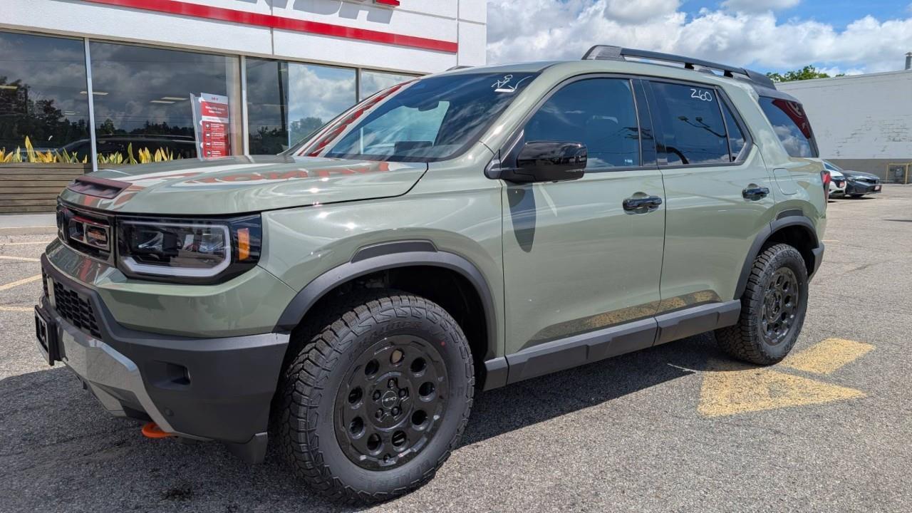 2026 Honda Passport TrailSport Touring Blackout 4dr All-Wheel Drive Photo