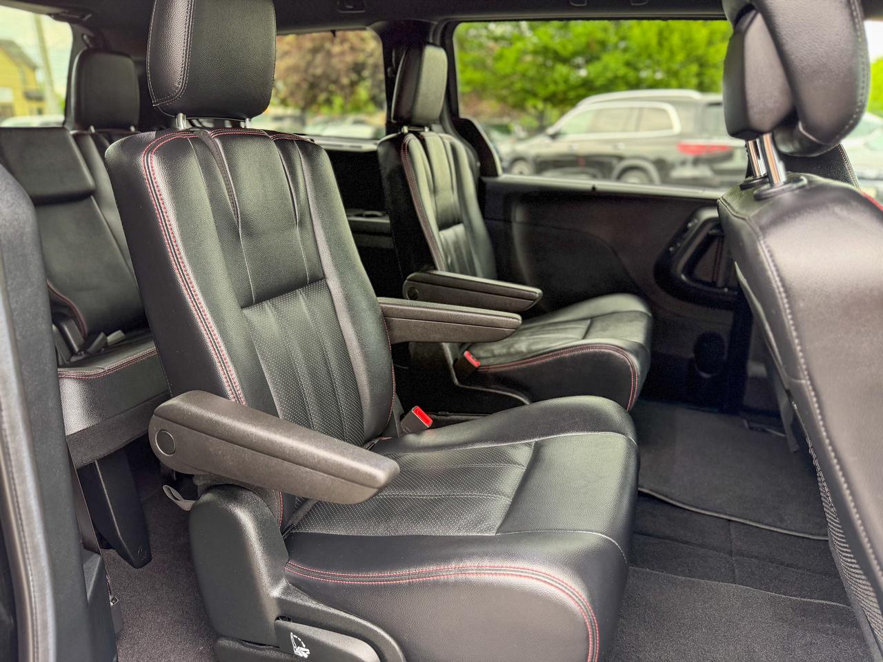2017 Dodge Grand Caravan GT/NAVI/P. SLIDING DOORS/CAMERA/LEATHER/REMOTE Photo