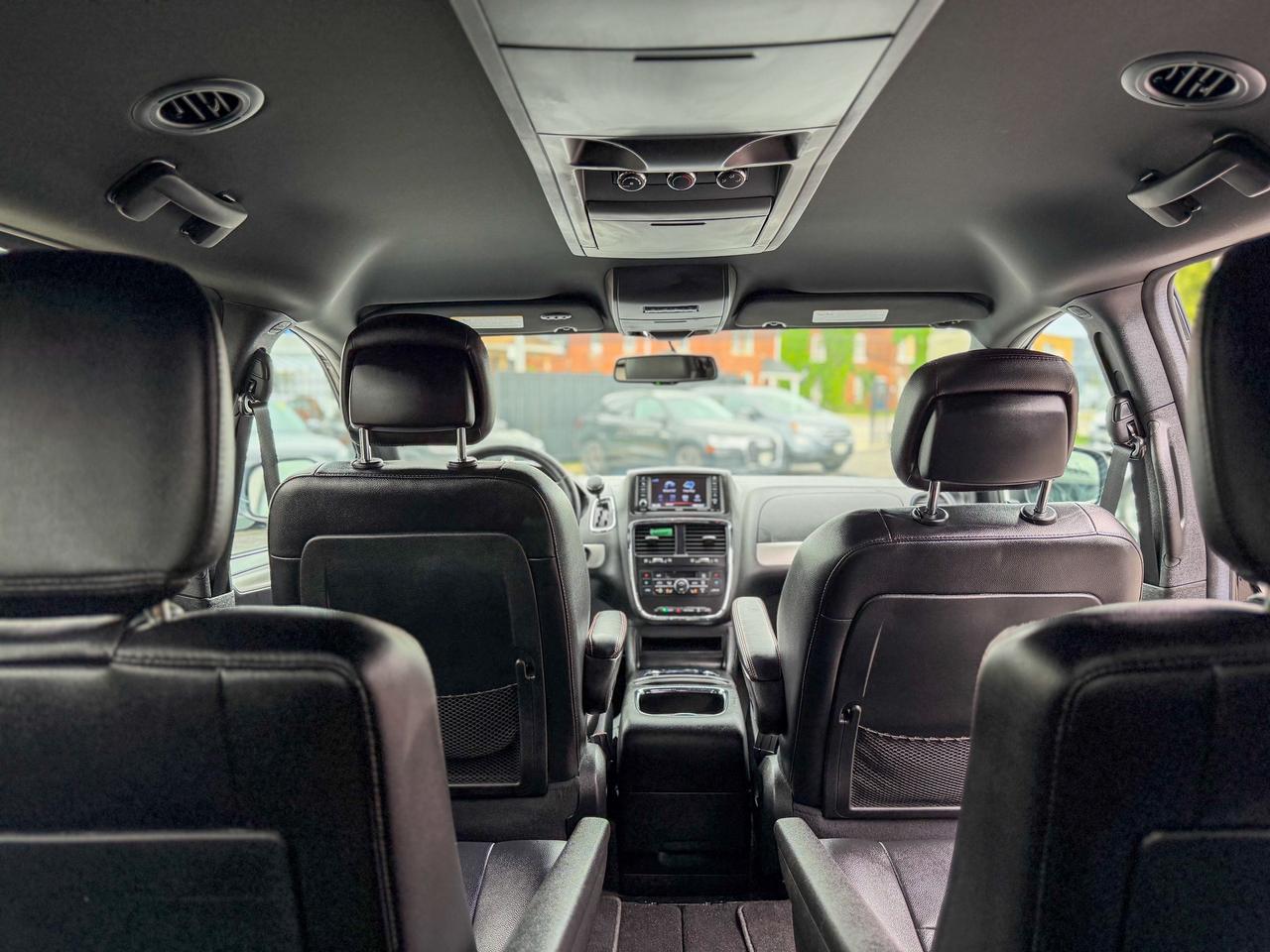 2017 Dodge Grand Caravan GT/NAVI/P. SLIDING DOORS/CAMERA/LEATHER/REMOTE Photo