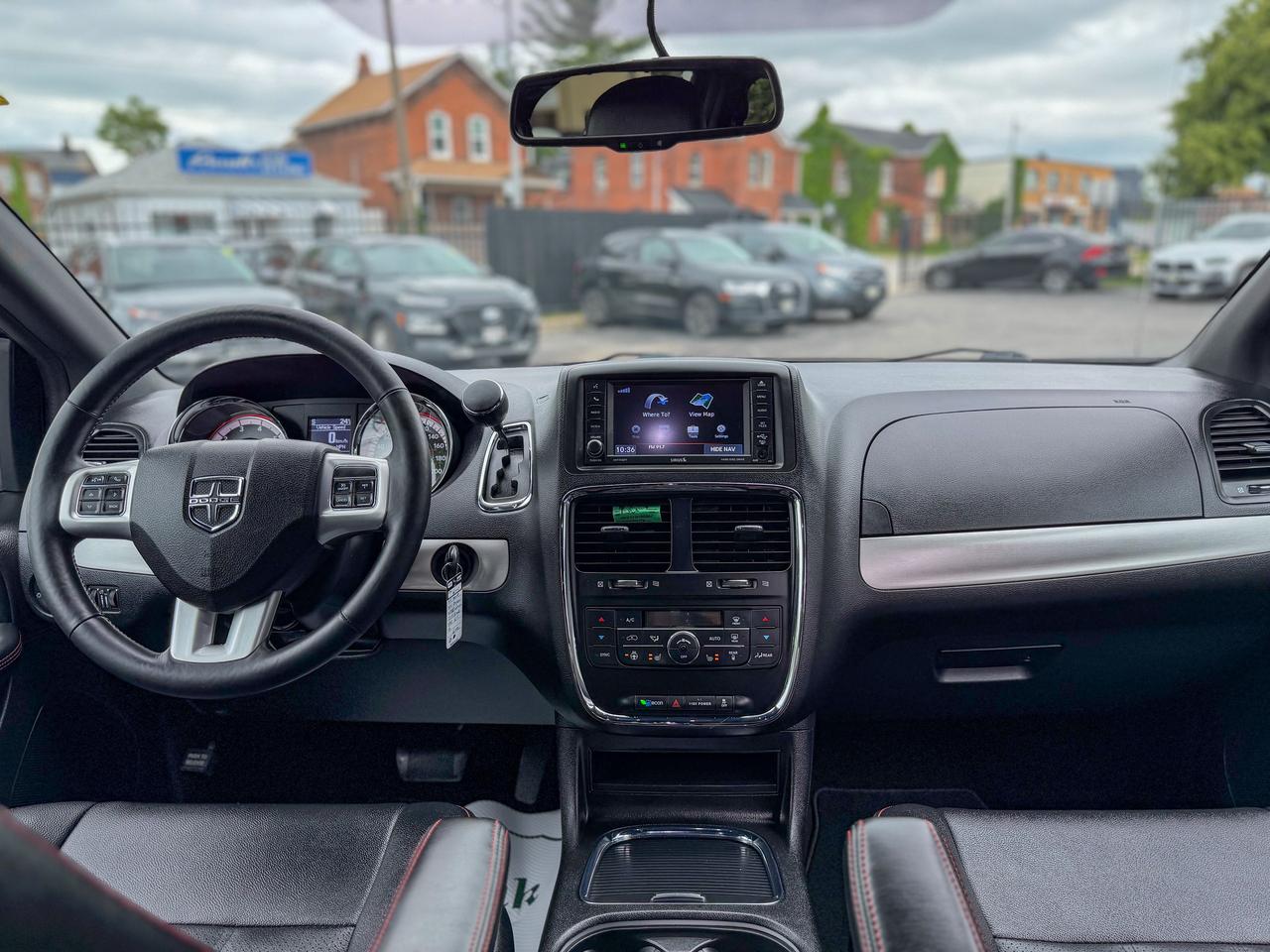2017 Dodge Grand Caravan GT/NAVI/P. SLIDING DOORS/CAMERA/LEATHER/REMOTE Photo