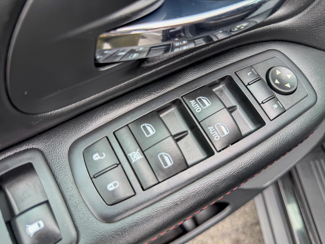 2017 Dodge Grand Caravan GT/NAVI/P. SLIDING DOORS/CAMERA/LEATHER/REMOTE Photo
