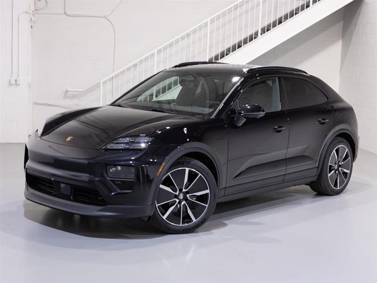2026 Porsche Macan Electric 4 AWD Photo