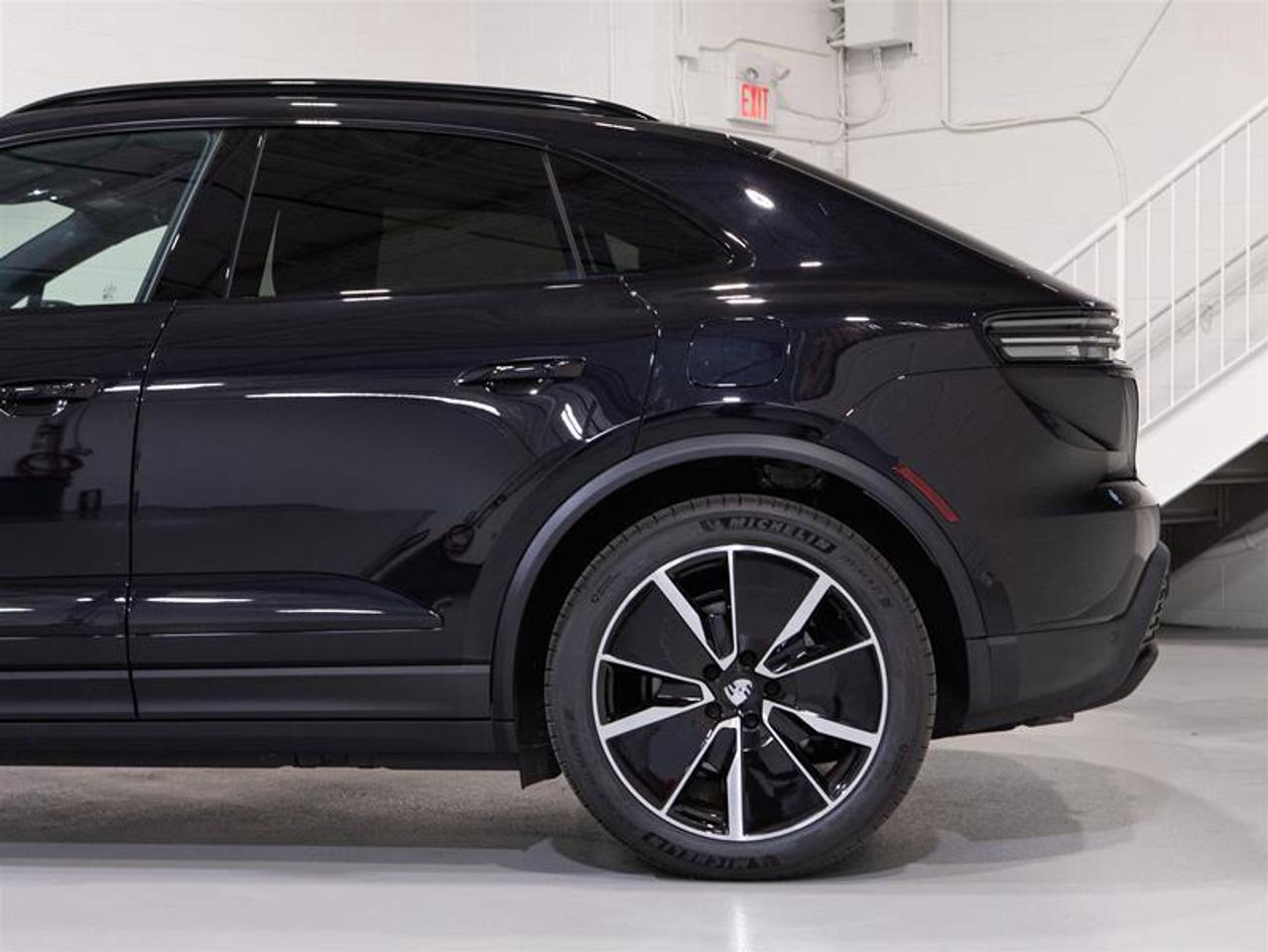 2026 Porsche Macan Electric 4 AWD Photo